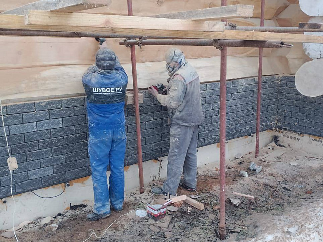 Первый венец родового дома: Шлифуем сруб из бревна 800 мм, который простоит века